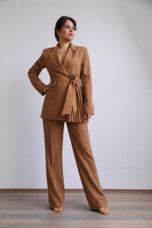 Royal Camel Elegance